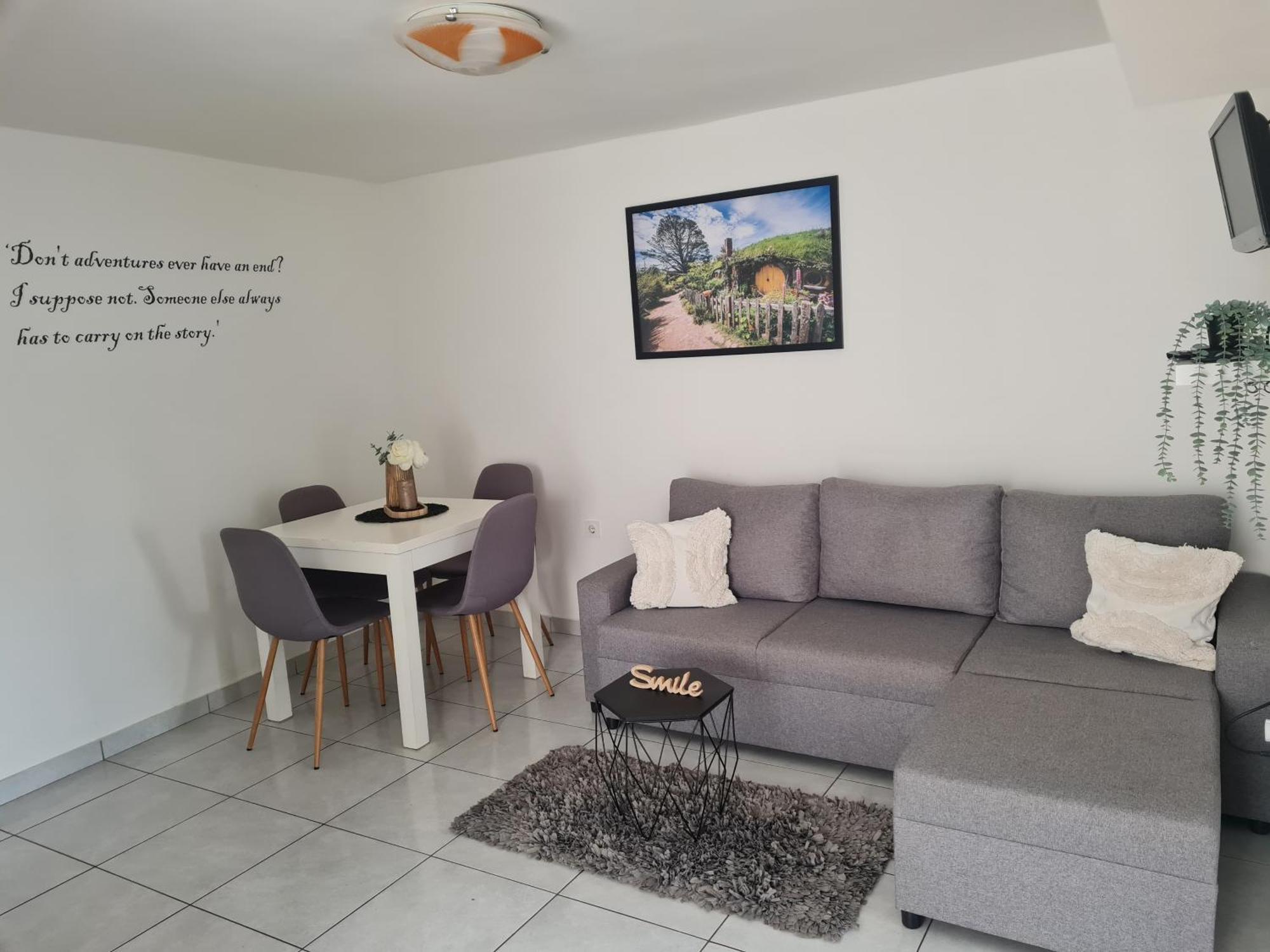 Apartment Mellon